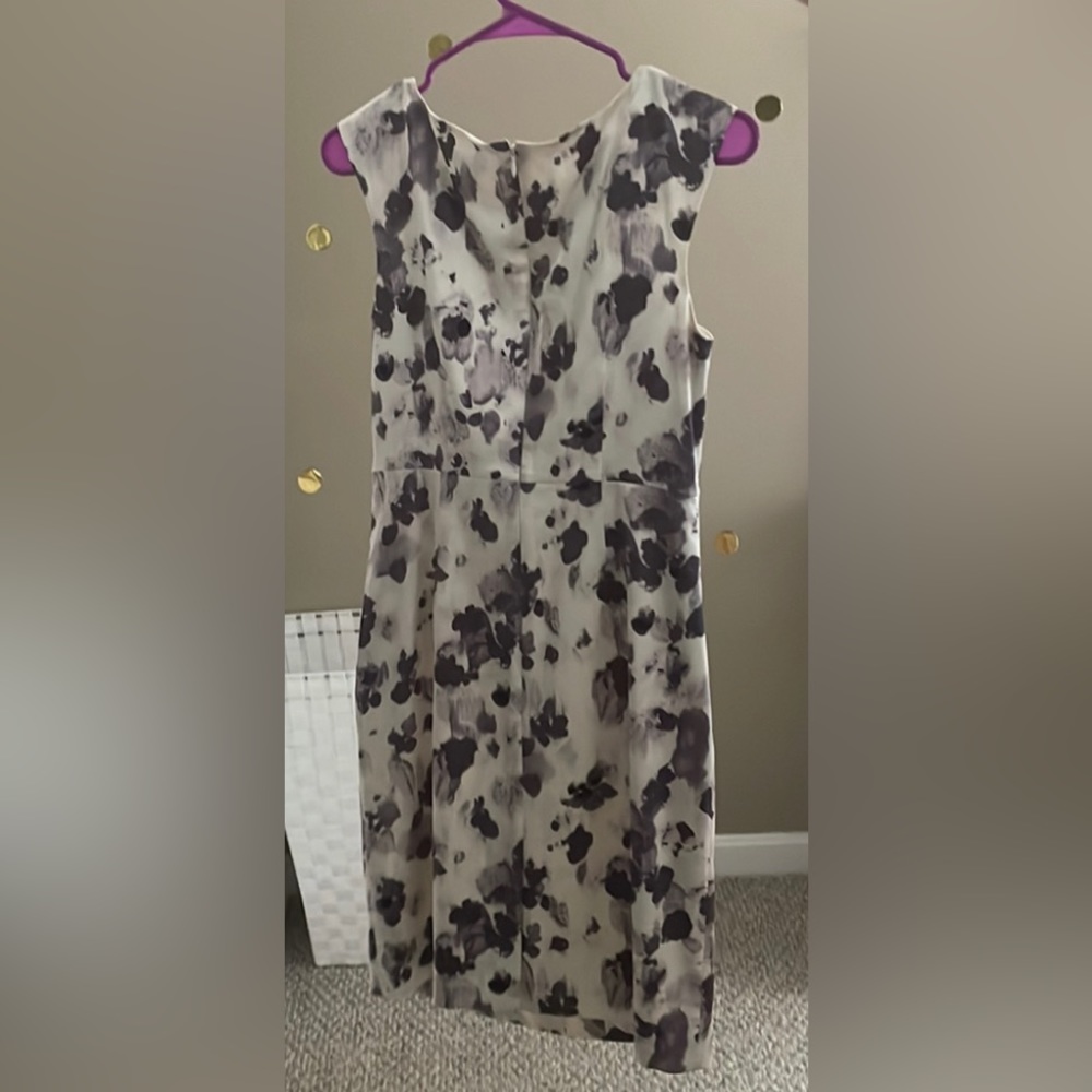 Ann Taylor Silk Sleeveless Floral Dress Size 8 Purple White